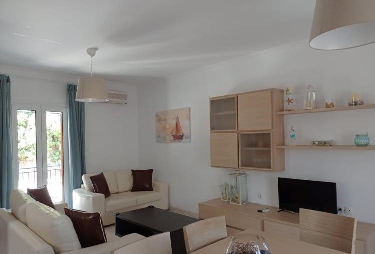 Hermes Holiday Home In The Port Of Sivota Exterior photo