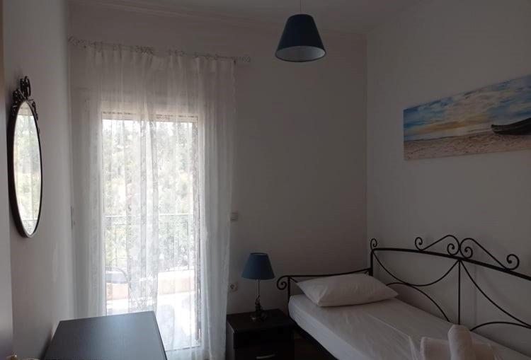 Hermes Holiday Home In The Port Of Sivota Exterior photo