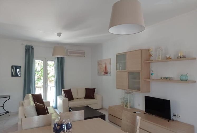 Hermes Holiday Home In The Port Of Sivota Exterior photo